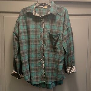 Pol Green and Bkack Plaid Flannel Button-Up Shirt